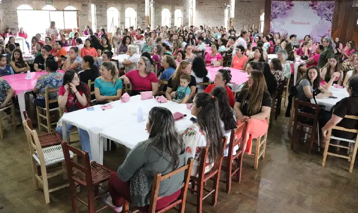 Outubro Rosa 2025 terá tarde de conscientização, sorteios e palestra-show em Capão Bonito do Sul