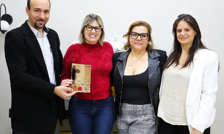 Prefeita Marizete Rauta recebe convite para posse da nova diretoria da OAB Subseção Lagoa Vermelha