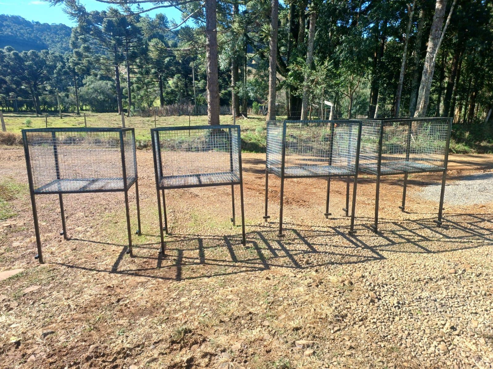 Agricultura de Capão Bonito do Sul instala novas lixeiras na região do Distrito de Barretos