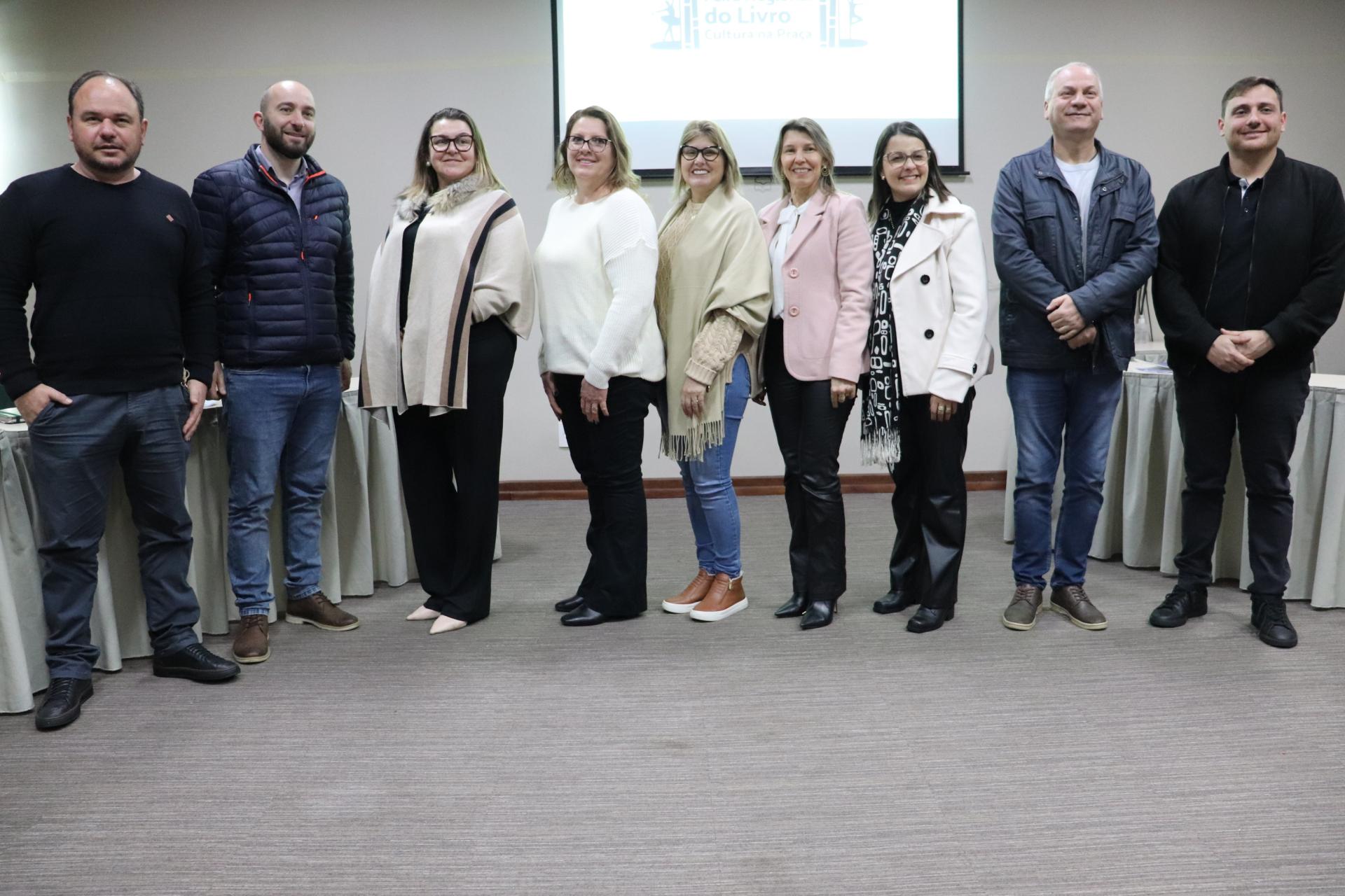 Capão Bonito do Sul integra a Feira Regional do Livro e Cultura na Praça 2025 lançada em Lagoa Vermelha